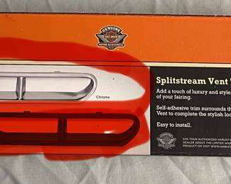 HARLEY-DAVIDSON CHROME SPLITSTREAM VENT TRIM