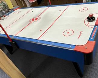SPORTCRAFT AIR HOCKEY TABLE