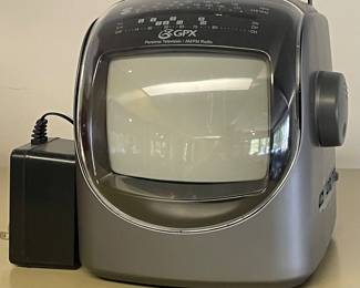 GPX PORTABLE  TV, AM/FM RADIO
