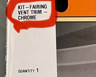 HARLEY-DAVIDSON CHROME SPLITSTREAM VENT TRIM