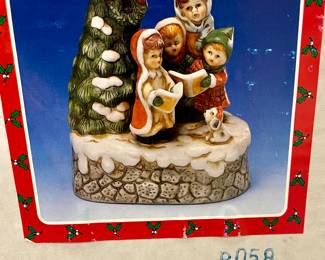 VINTAGE CHRISTMAS MUSICAL
