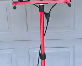 TELESCOPING HALOGEN LIGHTS