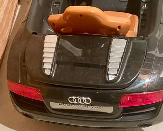 CHILD’s ELECTRIC AUDI SPORTS CAR