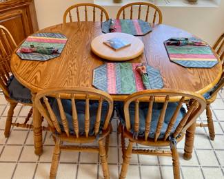 VINTAGE OAK TABLE by VIRGINIA HOUSE, (INCLUDES 1-LEAF, 6-CHAIRS/CUSHIONS