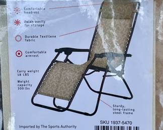 HARD ARM RECLINER