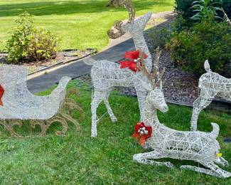 4-PCS L.E.D. YARD ART SET