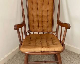 VINTAGE/ANTIQUE ROCKER