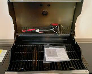 CHARBROIL GRILL