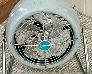 ANTIQUE DOMINION FAN