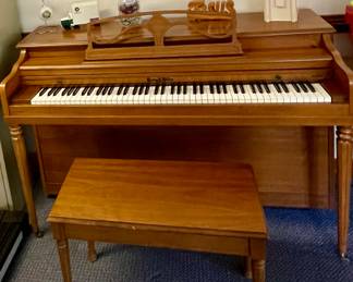 HENRY F. MILLER PIANO/STOOL