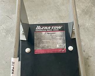 *NEW    ULTRA-TOW MOTORCYCLE WHEEL CHOCK