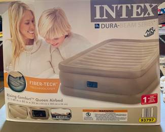INTEX QUEEN AIRBED