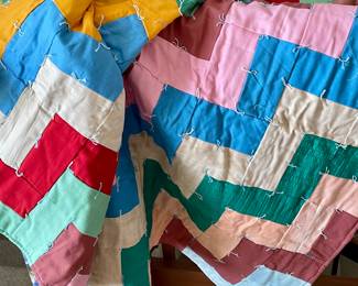 VINTAGE/ANTIQUE KNOT QUILT FRONT
