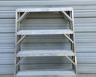 WERNER 4’ EXTRA WIDE 2-SIDED LADDER