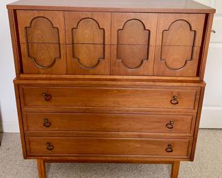 MCM CHEST OF DRAWERS BY DIXIE