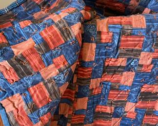 VINTAGE/ANTIQUE KNOT QUILT FRONT
