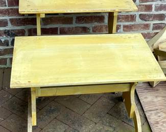 VINTAGE TABLES