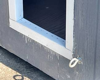 XL  DOGHOUSE w/TETHER CONNECTION 
APPROXIMATELY 4’ TALL