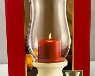 LENOX WINTER GREETING HURRICANE WITH PILLAR CANDLE