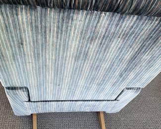 UPHOLSTERED  LA-Z-BOY RECLINER 