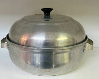 ANTIQUE COVERED BREAD WARMER