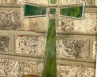 CRYSTAL CROSS