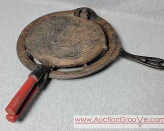 2 Antique 1901 Griswold. New American No.8 Waffle Iron