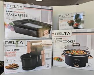 91 4PieceDeltaRoseGoldSeriesAppliancesBakewareSetsNewInBox