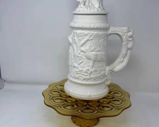 135 LESmithHeritageMoonStarsPedestalCakePlateGermanStein