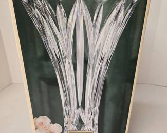182 LenoxFascinationLeadCrystalVase