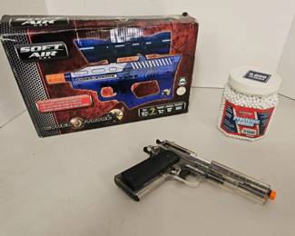 137 PairOfAirsoftGunsAmmo