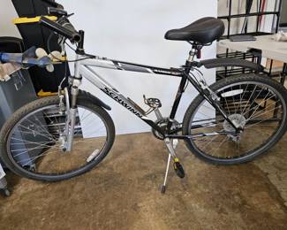 159 MensSchwinnRanger26FSMountainBike