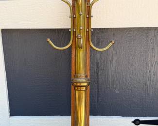 7 HangingBrassHallTree