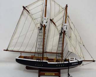 64 ModelSailboatBluenoseOnStand