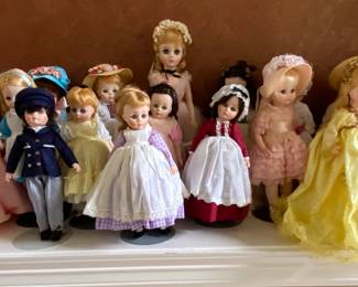 1970’s Madame Alexander storybook dolls $200 collection (22 total)