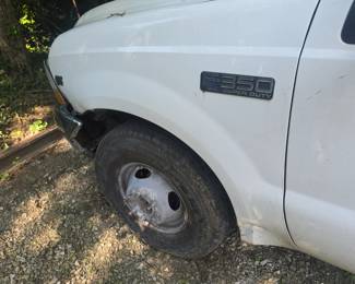 Ford F-350 XL Super Duty, V-10 Triton, 2 Wheel Drive, Tandem Axle, 185,000 miles