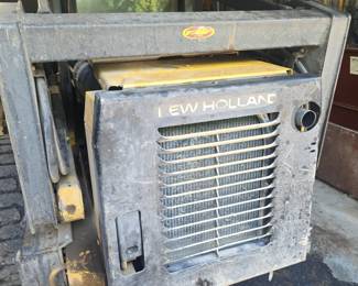 New Holland Hi-flow front loader