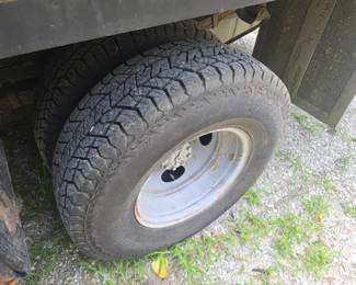 Ford F-350 XL Super Duty, V-10 Triton, 2 Wheel Drive, Tandem Axle, 185,000 miles