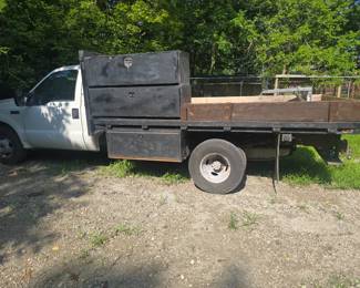 Ford F-350 XL Super Duty, V-10 Triton, 2 Wheel Drive, Tandem Axle, 185,000 miles
