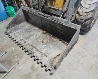 New Holland Hi-flow front loader