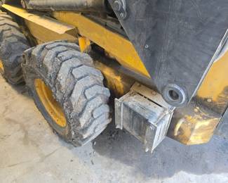 New Holland Hi-flow front loader