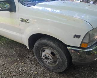 Ford F-350 XL Super Duty, V-10 Triton, 2 Wheel Drive, Tandem Axle, 185,000 miles