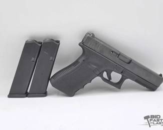 432  NEW Glock 17 9x19 SemiAuto Pistol 