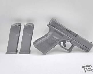 426 NEW Glock 23 .40 SemiAuto Pistol