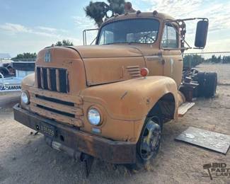 190 International Harvester R 190 Series Truck