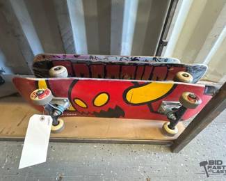5624  3 Skateboards 