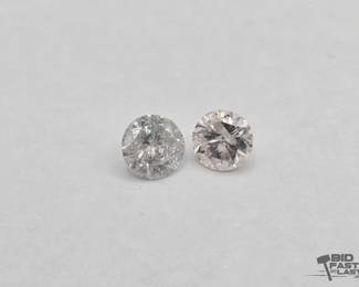 992 2 Loose Diamonds