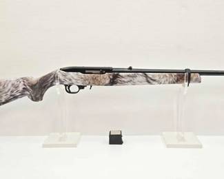 582 NEW Ruger 1022 22lr SemiAuto Rifle