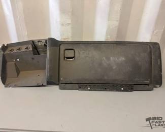 5540 GM Truck Glove Box