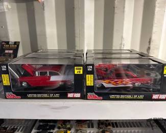 4510  NEW 6 124 Scale Die Cast Cars 